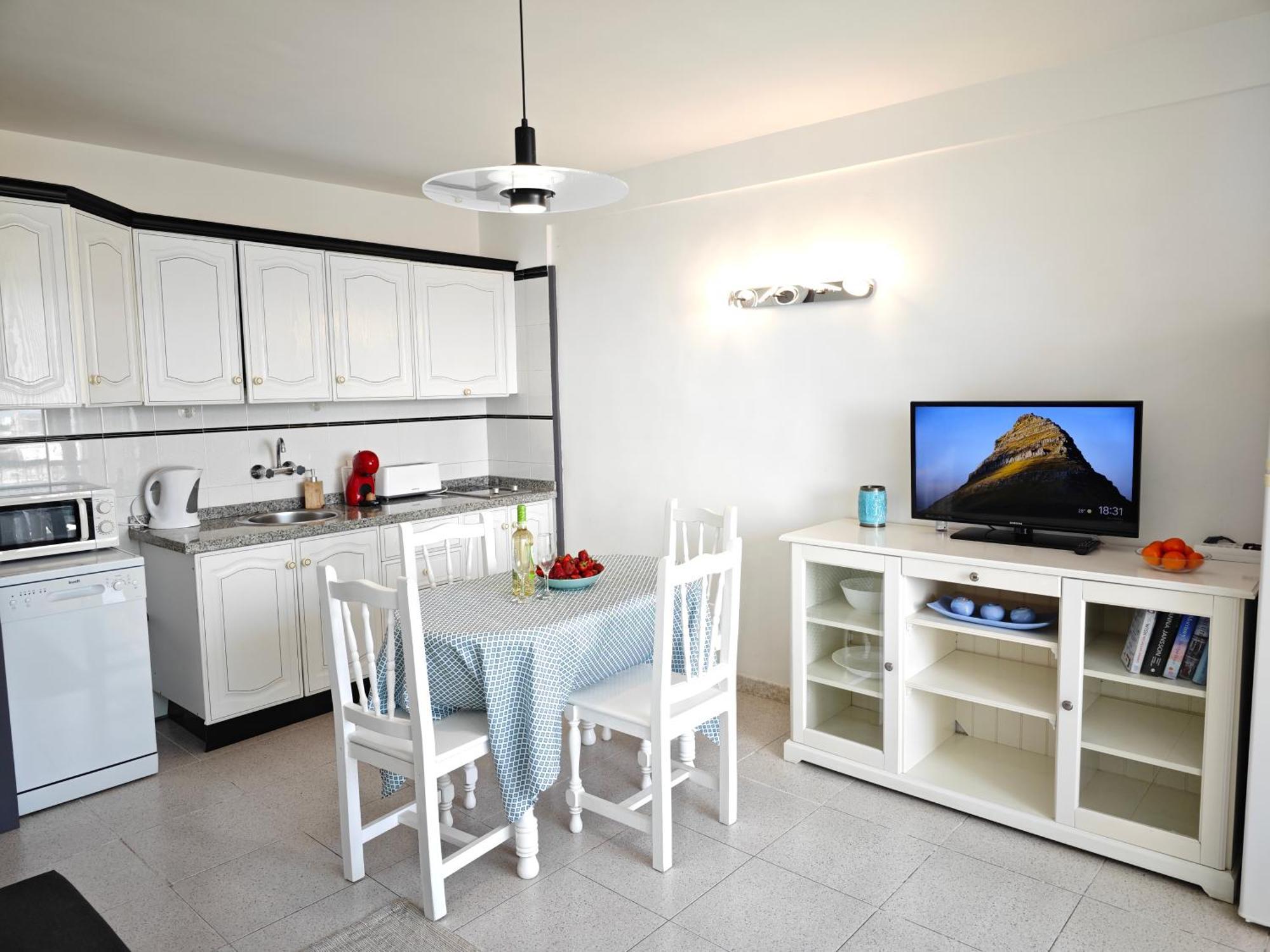 Blanco&Azul - Comfortable Ocean View Apartment Next To The Beach Playa de las Américas Kültér fotó