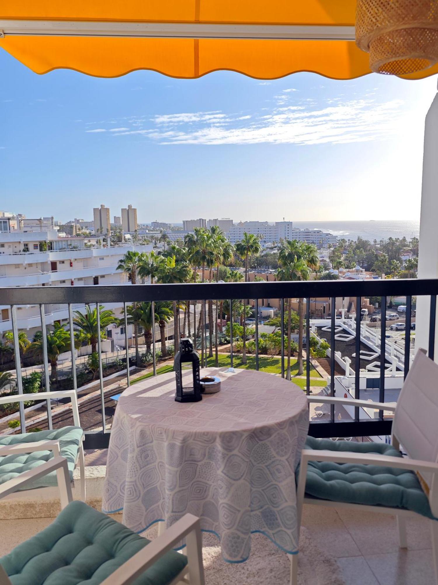 Blanco&Azul - Comfortable Ocean View Apartment Next To The Beach Playa de las Américas Kültér fotó